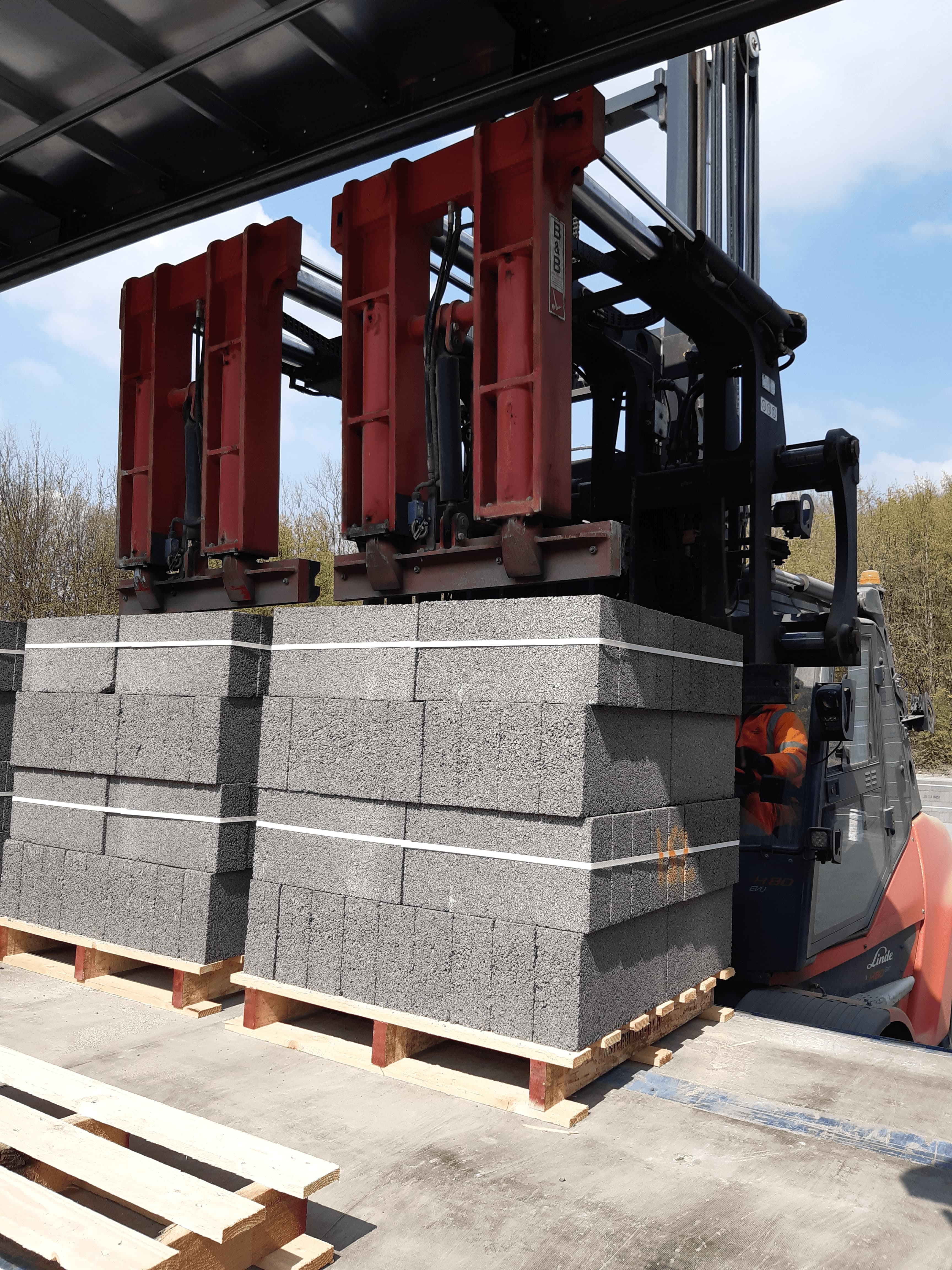 Bespoke Handling Solution for Building Materials Manufacturer